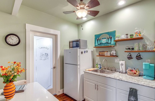 Centerville Apartment | Peace & Quiet on Alpaca Farm! Paola Studio