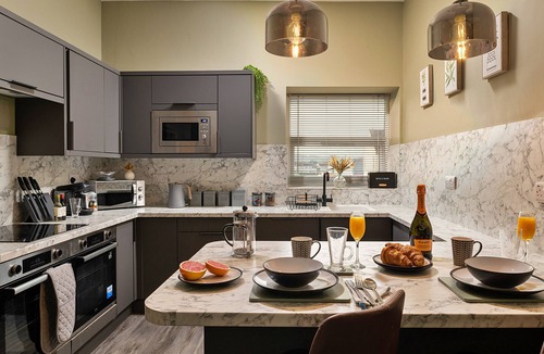 Rhyd-y-clafdy Apartment | Peace Retreats Penthouse