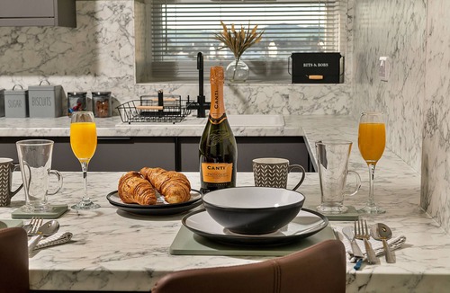 Rhyd-y-clafdy Apartment | Peace Retreats Penthouse