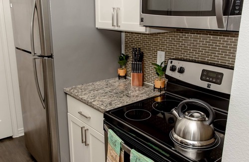 Valley Ranch Apartment | Peace, Serenity, Central ✨Longterm Discount ✨, Free Parking