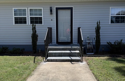 Smithfield House | Peace Unit I-95 Hospital -JCC- Park w/Splash Pad-Work Truck Parking- Long Stays