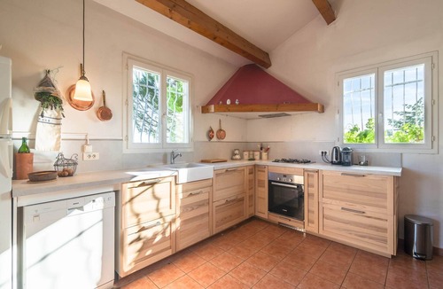 Saint-Jean-de-Minervois Villa | Peaceful Vineyard Escape