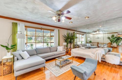 Parksville House | Peaceful 1-Acre Parksville Home: Large Deck & Yard