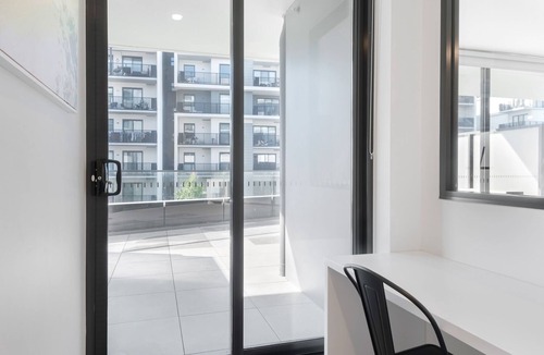 Brunswick West Apartment | Peaceful 1-Bed Unit with a Spacious Balcony