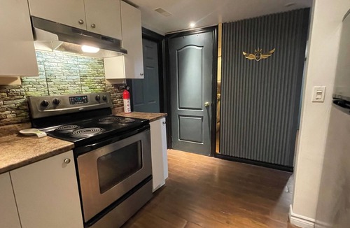 Richmond Hill House | Peaceful 1-bedroom house with AC in Richmond Hill