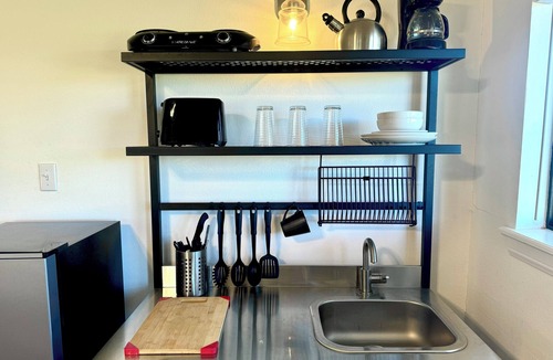 Lockhart Apartment | Peaceful 1-bedroom apartment with AC in charming Lockhart