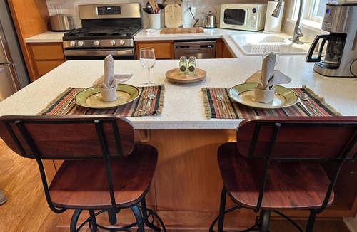 Ashland House | Peaceful 1-bedroom bungalow with AC in charming Ashland