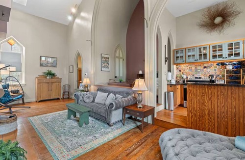 Marietta Condo | Peaceful 2-Bed Old Church Condo in Marietta — Serene Stay