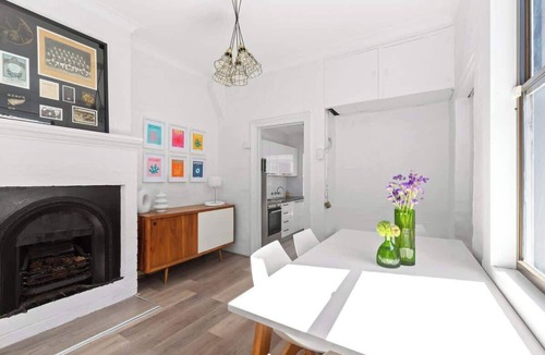 Bondi Junction House | Peaceful 2 bedroom with private backyard and BBQ