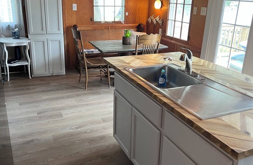 West Eaton Cottage | Peaceful 2-bedroom cottage on Eaton Brook Reservoir