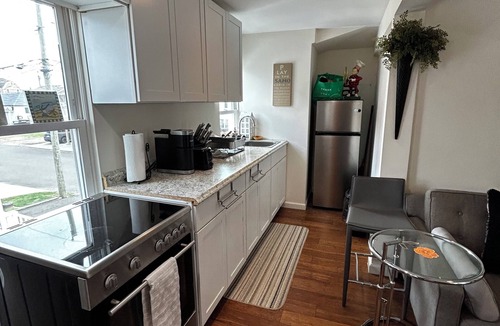 Milford Cottage | Peaceful 2-bedroom cottage with AC in charming Milford