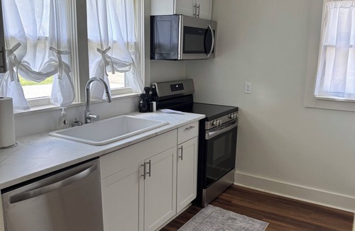 Lawrenceburg House | Peaceful 2-bedroom bungalow with AC in charming Lawrenceburg, Tennessee