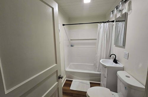 Lawrenceburg House | Peaceful 2-bedroom bungalow with AC in charming Lawrenceburg, Tennessee