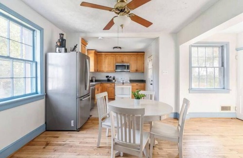 Glen Allen House | Peaceful 2 BR Unit with Large Fenced Backyard-Family & Pet Friendly