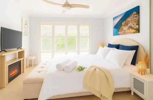 Ingleburn Villa | Peaceful 2BR Villa Shops & Parks Ingleburn