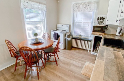 Shillington Apartment | Peaceful 2BR w/Zen Room