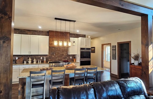 Dobson Other | Peaceful 3-bedroom farmhouse on working dairy farm