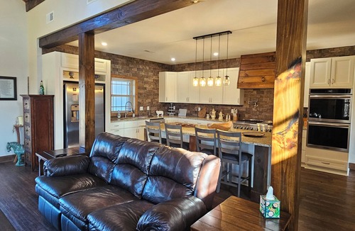 Dobson Other | Peaceful 3-bedroom farmhouse on working dairy farm