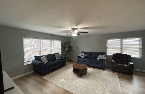 West Newton House | Peaceful 3-bedroom house near Airport