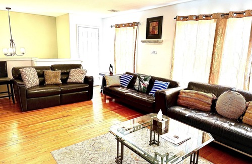 Newark House | Peaceful 3Bedroom Home -Near EWR/NYC