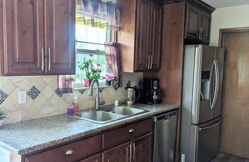 Vancouver House | Peaceful 3BR/2BA near Peacehealth+Airportn