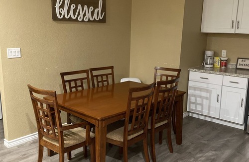 Palacios House | Peaceful 3BR house with a lot of space.