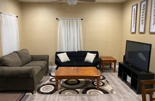 Palacios House | Peaceful 3BR house with a lot of space.