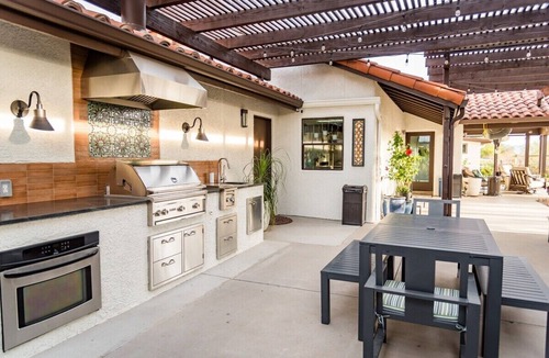 Orange Ranch Estates House | Peaceful 4-Acre Desert Casita with Shared Hot Tub