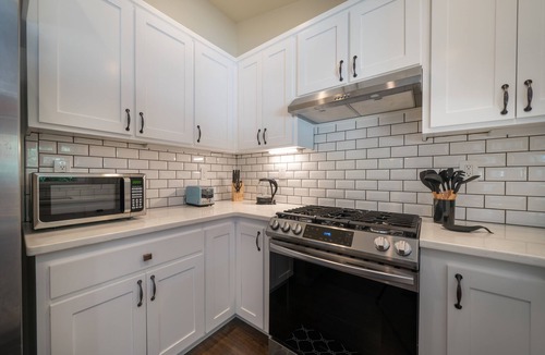 Windsor House | Peaceful 4 Bed 2 Bath Home with Spacious Backyard