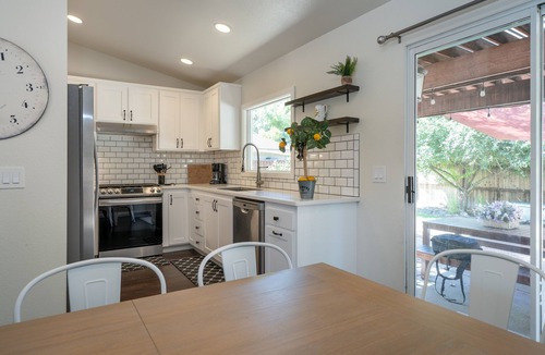 Windsor House | Peaceful 4 Bed 2 Bath Home with Spacious Backyard