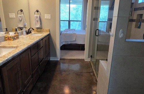 Belton House | Peaceful 4 bedroom across from Stillhouse Hollow Lake