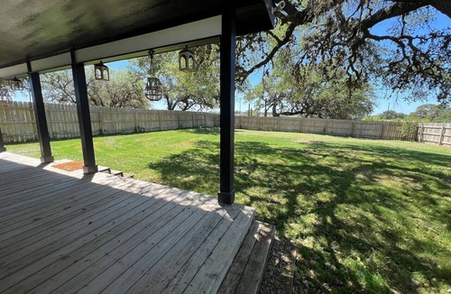Von Ormy House | Peaceful 4-Bedroom Escape sitting on 30 acres