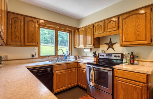 Marion Other | Peaceful 4-bedroom farmhouse near Hungry Mother Park in rural Marion, Virginia