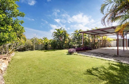 Springfield House | Peaceful 4B2B Sweet Home w/Backyard @ Springfield