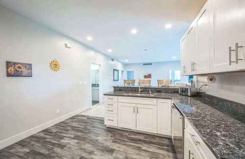 Grass Lake Apartment | Peaceful 4BR Barn Loft Escape