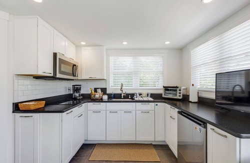 Deltaville House | Peaceful 5BR Deltaville Stay | Private Dock