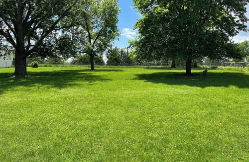Johnston House | Peaceful acreage by Saylorville Lake