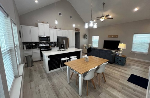 Rockport House | Peaceful amenity loaded 3-bedroom house in Rockport with great sunset views