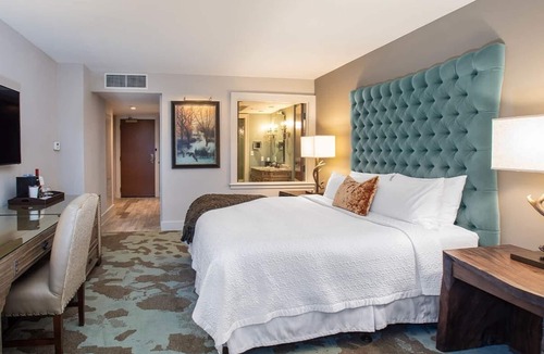 Bedford House | Peaceful and Comfy King Suite
