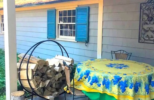 Watertown Cottage | Peaceful and Pet-Friendly Cottage Rental on Picturesque Country Estate near Black Rock State Park, Connecticut