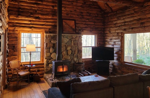 Town of Bleecker Cabin | Peaceful and Private Adirondack Log Cabin