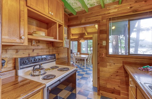 Eastsound Cabin | Peaceful and tranquil rustic cabin on the water