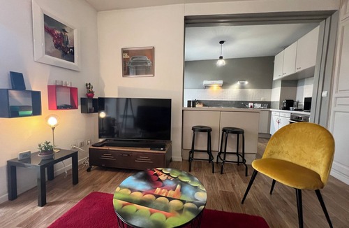 Albi Apartment | Peaceful apartment overlooking the Tarn