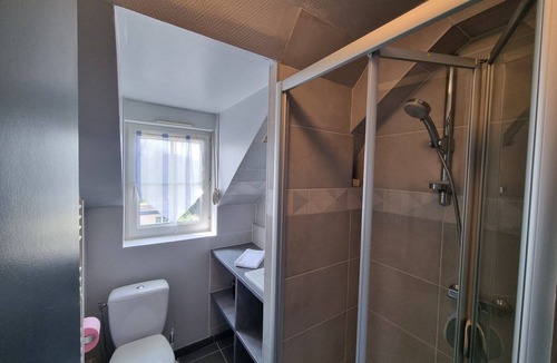 Luc-sur-Mer Apartment | Peaceful Apt At 2 Steps From The Beach