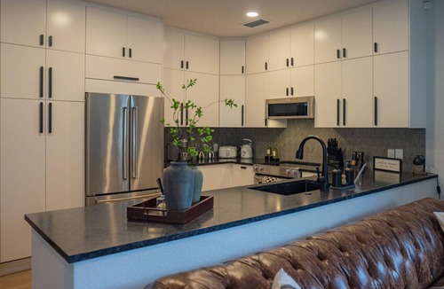 Westcliff Apartment | Peaceful Austin Retreat-Central Austin- 2 bedroom