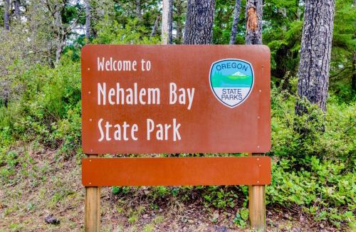 Nehalem House | Peaceful Bayside Sanctuary