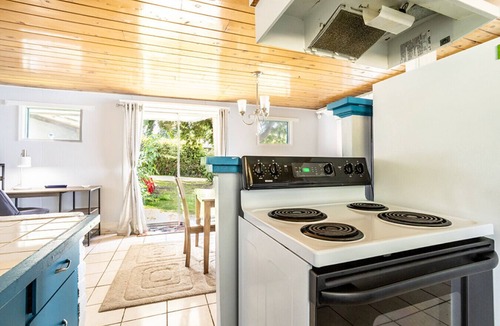 Blaine House | Peaceful Beachfront Getaway with Sweeping Water Views