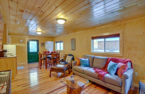 Beattyville Cabin | Peaceful Beattyville Cabin Near Red River Gorge!