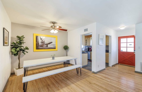 Winnetka House | *Peaceful & Beautiful! Pool, Firepit, BBQ, Central