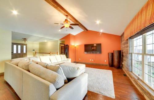 Big Sandy House | Peaceful Big Sandy Home w/Deck on Kentucky Lake!